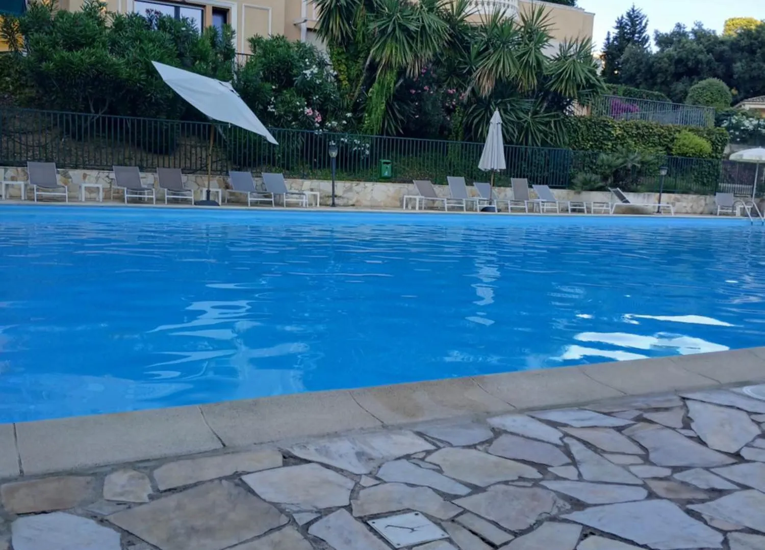 Residence De Luxe Entouree D'Un Parc Et D'Une Piscine Olympique Roquebrune-Cap-Martin 0*,